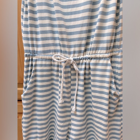 ADORABLE striped romper. Never worn! - Picture 2 of 3